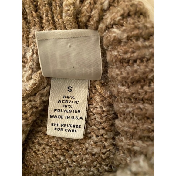 Turtleneck sweater - Picture 3 of 3